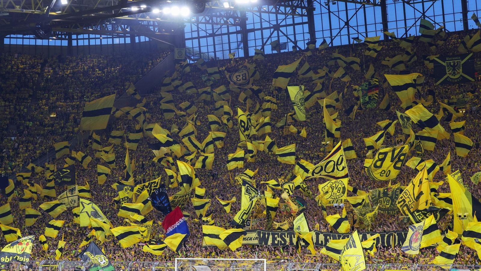 Schalke 04 abgehängt? BVB-Präsident Reinhold Lunow nennt