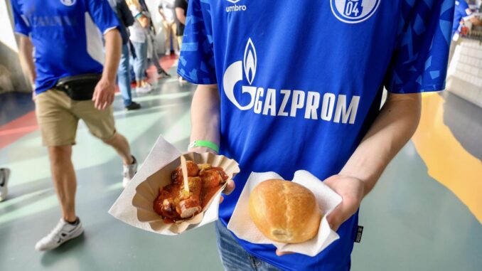 Schalke 04 mit neuem Rekord, auch Borussia Dortmund und Schalke 04 mit neuem Rekord, auch Borussia Dortmund und