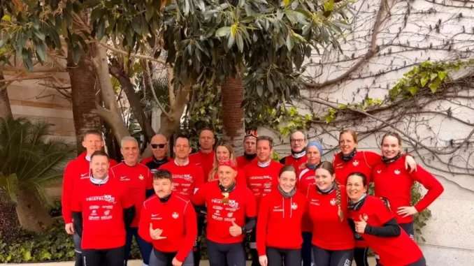 Triathleten beschenken ihren FCK mit einer Triathleten beschenken ihren FCK mit einer