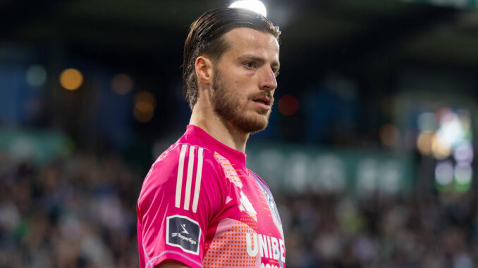 BVB-Keeper wechselt offenbar innerhalb der Bundesliga BVB-Keeper wechselt offenbar innerhalb der Bundesliga