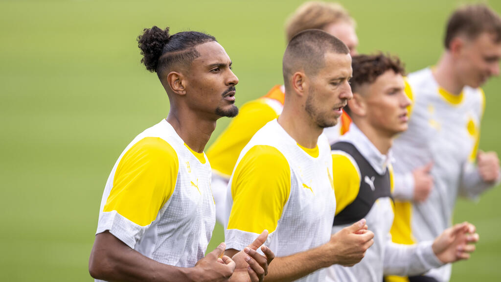 Bleibt er jetzt doch? Neue BVB-Rückennummer für Haller