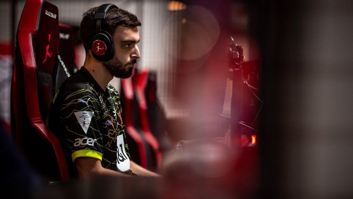 Transfer-News: Feldman verlässt BVB eFootball wegen