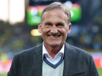 Aki im Land des Lächelns
