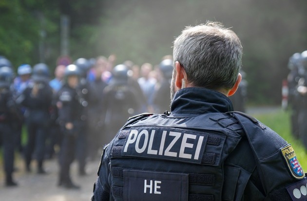POL-DA: Darmstadt: Für den Ernstfall vorbereitet / Große