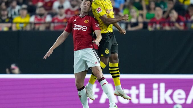 SSV Ulm holt Stürmer Besong vom BVB II
