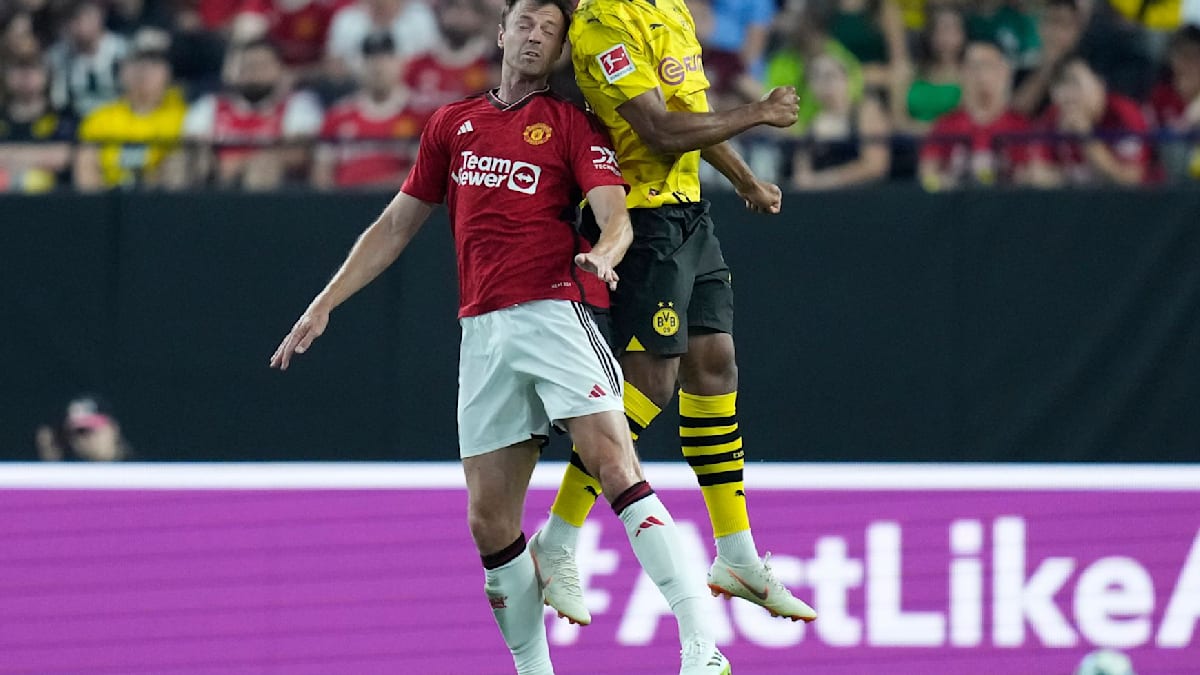SSV Ulm holt Stürmer Besong vom BVB II
