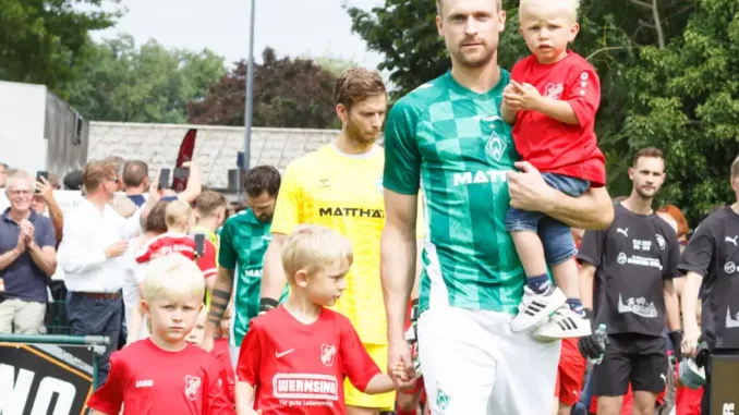 So schlugen sich die Werder-Legenden im Hexenkessel des BV So schlugen sich die Werder-Legenden im Hexenkessel des BV