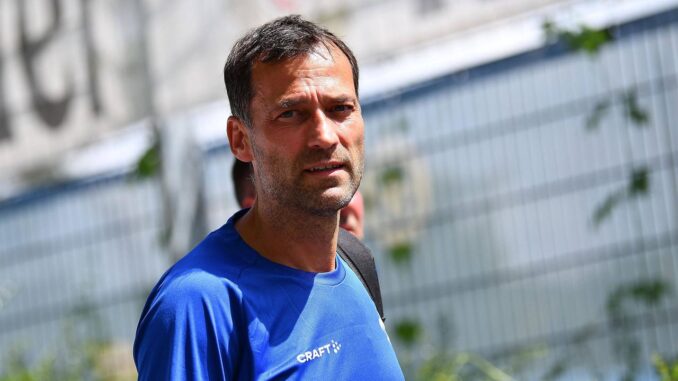 Hessen: Darmstadt 98 droht Zoff: Ex-Co-Trainer zieht gegen Hessen: Darmstadt 98 droht Zoff: Ex-Co-Trainer zieht gegen