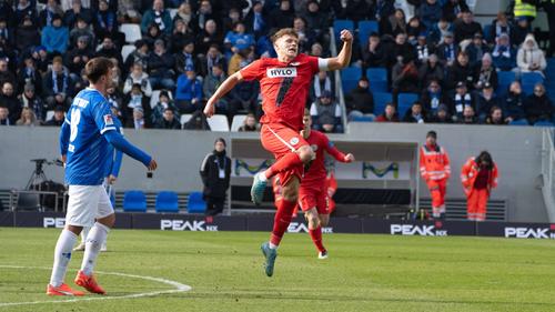 SV Elversberg gewinnt gegen Darmstadt mit 3:0 SV Elversberg gewinnt gegen Darmstadt mit 3:0