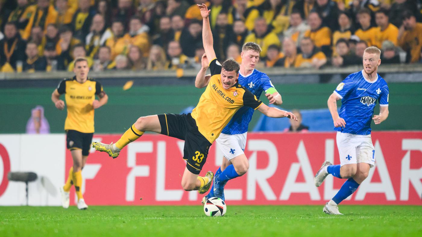 Fußball: Kontertor in der Verlängerung: Darmstadt im