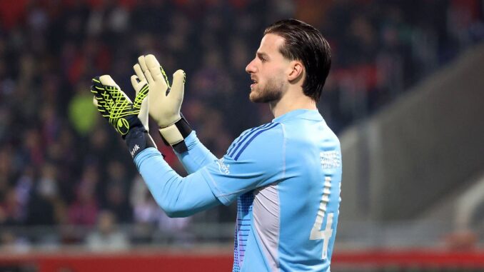 Diant Ramaj: Unbeachteter Keeper will sich für BVB und Diant Ramaj: Unbeachteter Keeper will sich für BVB und