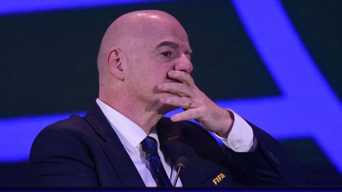 "Untragbar": FIFA-Präsident Gianni Infantino stellt den "Untragbar": FIFA-Präsident Gianni Infantino stellt den