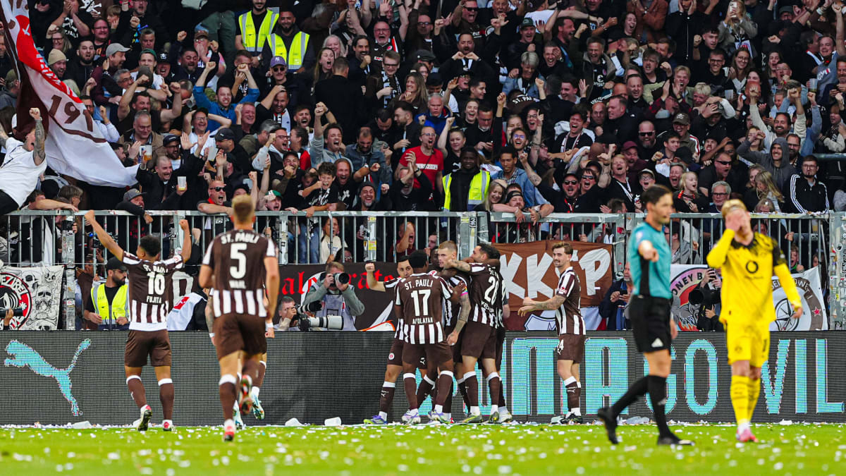 Spielbericht | Smith bärenstark: St. Pauli trotzt Dortmund