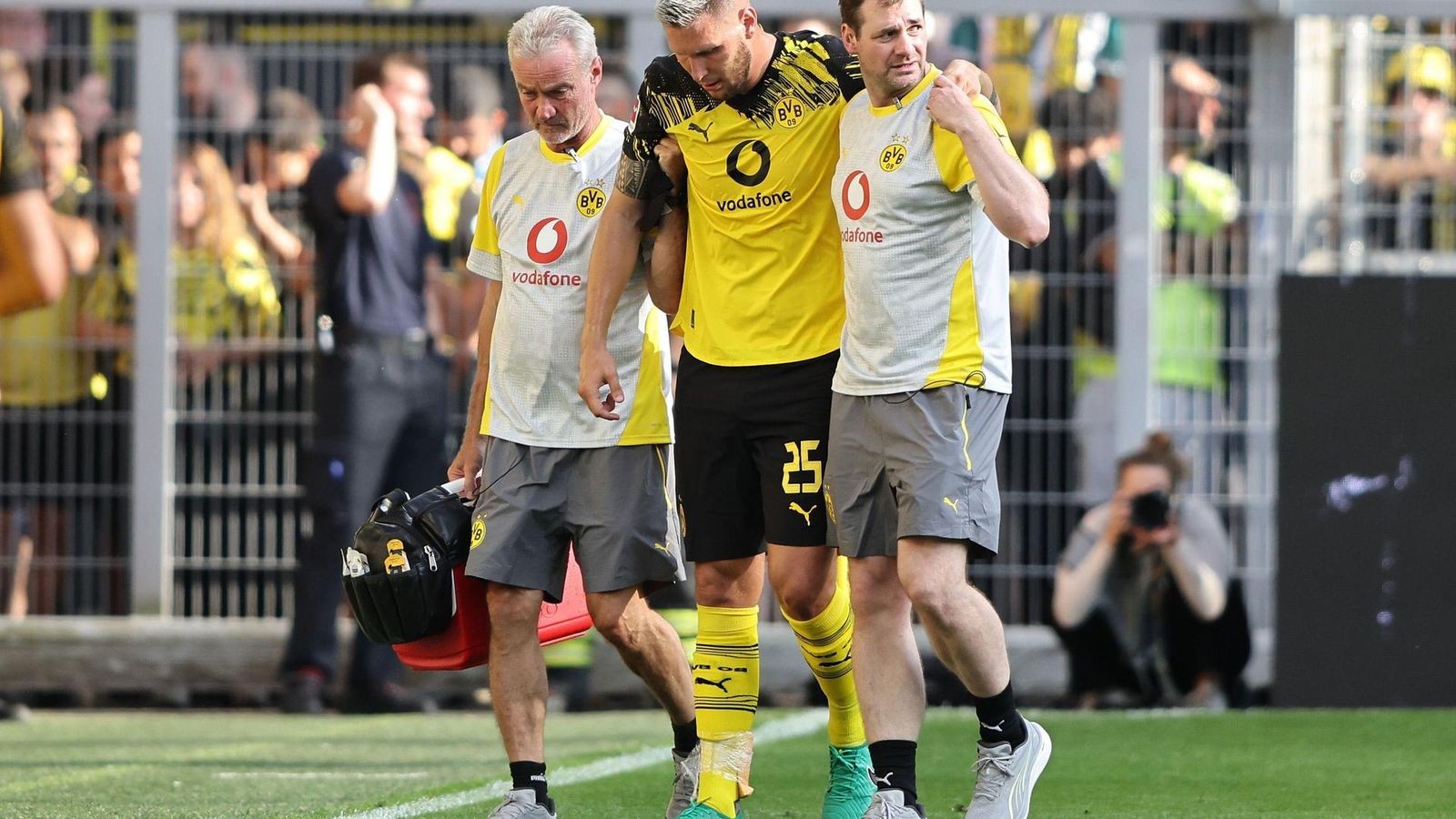 BVB gehen die Abwehrspieler aus: Süle-Schock gegen