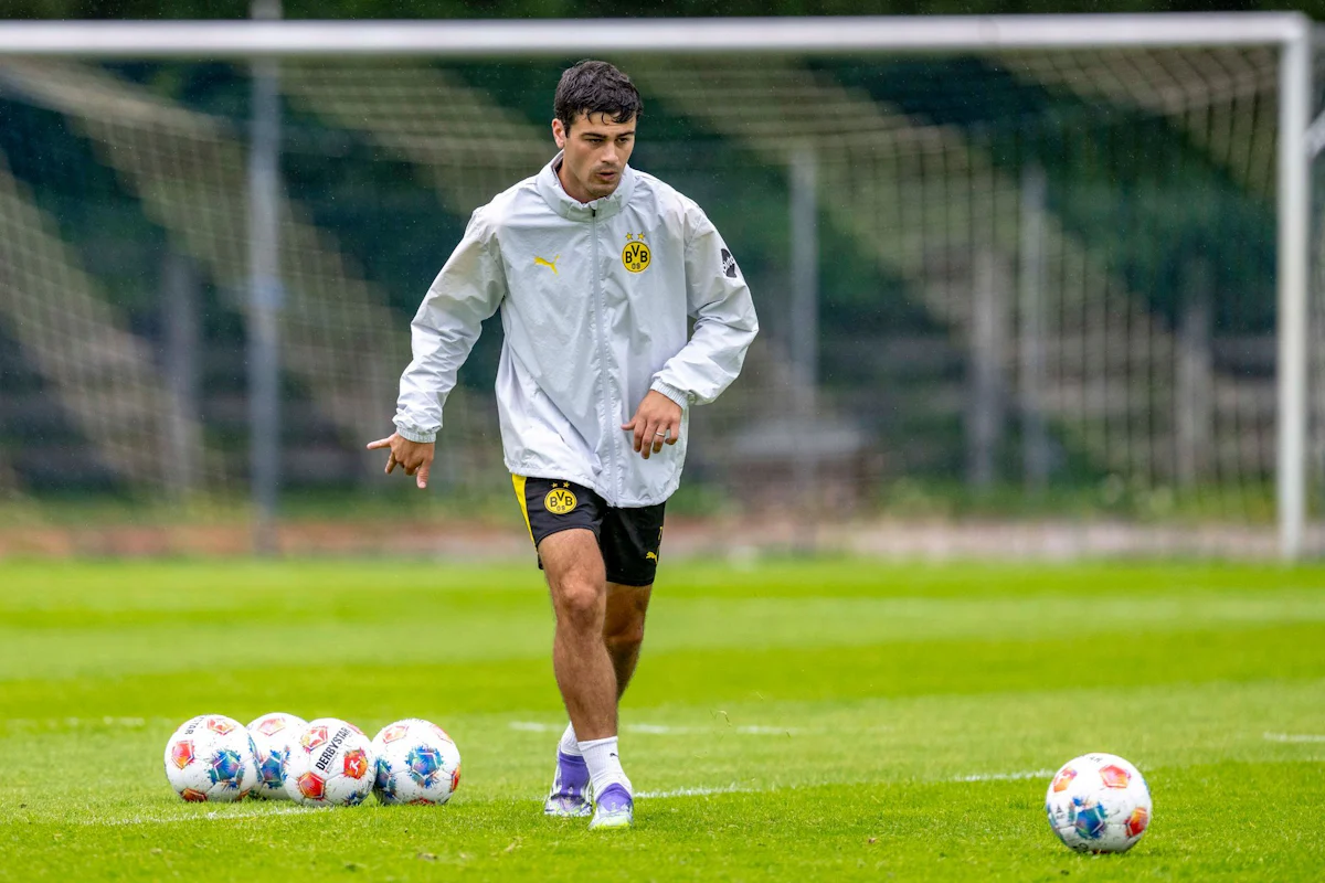 Fußball-Bundesliga – Medien: Dortmund und Gladbach über