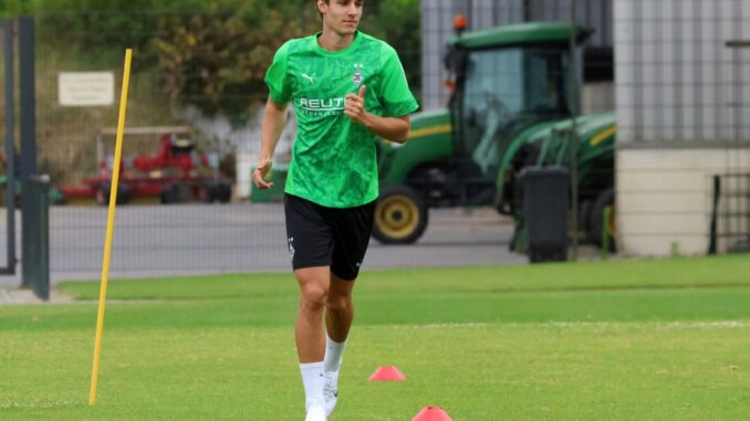 Nach Suspendierung: Neuhaus zurück im Profi-Training