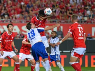 Zwölf Minuten Zusatzschicht - auch Schalke schiebt
