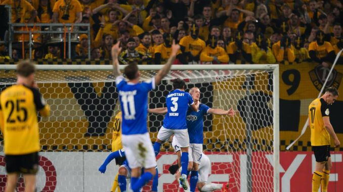 Dynamo Dresden gegen Darmstadt 98 im DFB-Pokal