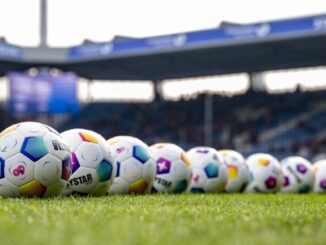 Fußball News: HSV-Comeback in der Bundesliga - Köln
