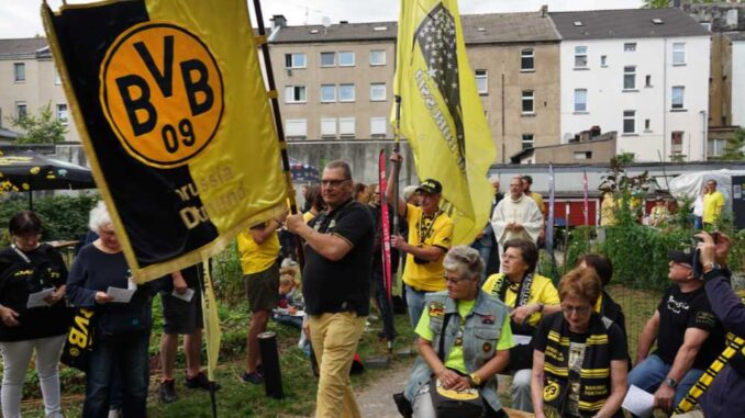 BVB-Saisoneröffnungsgottesdienst mit Prof. Dr. Aladin BVB-Saisoneröffnungsgottesdienst mit Prof. Dr. Aladin