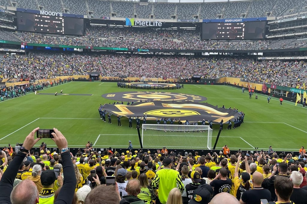 BVB-Fanclubmitglieder aus Lengerich bei der Klub-WM