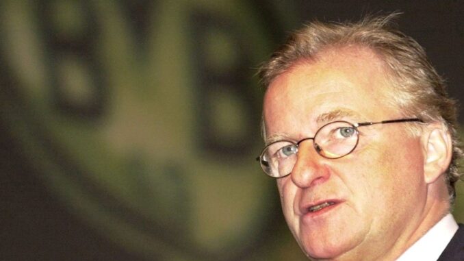 Gerd Niebaum: Borussia Dortmunds langjähriger Präsident Gerd Niebaum: Borussia Dortmunds langjähriger Präsident