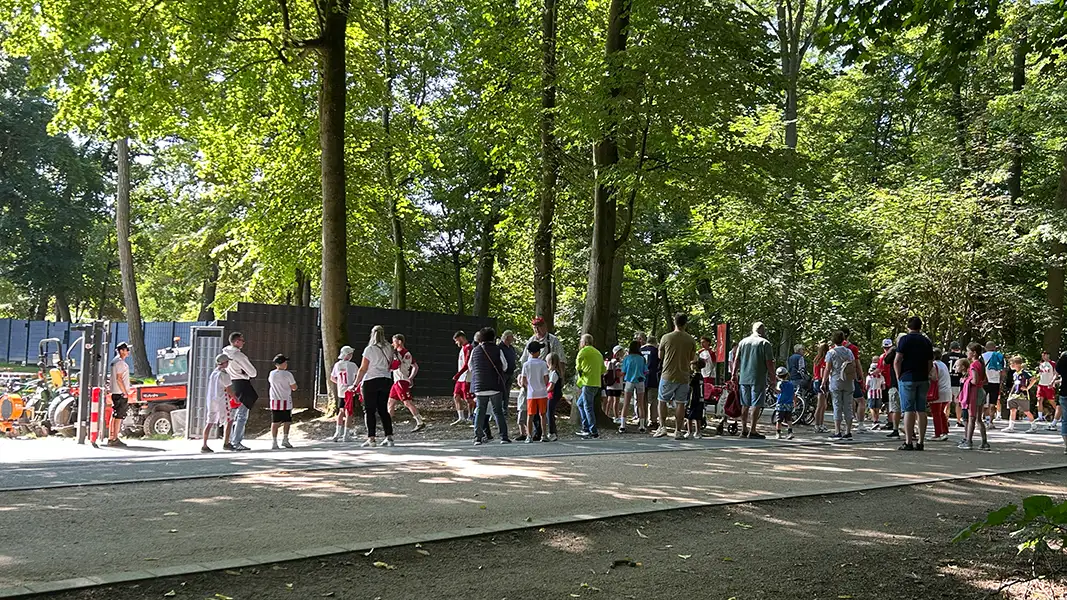 1. FC Köln: Fans kommen vergebens – Pauli zurück im
