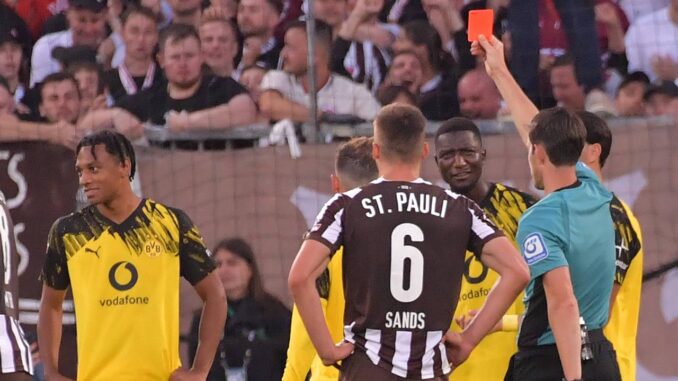 WDR-Sport: Ein Spiel Sperre für Dortmunds Abwehrspieler WDR-Sport: Ein Spiel Sperre für Dortmunds Abwehrspieler