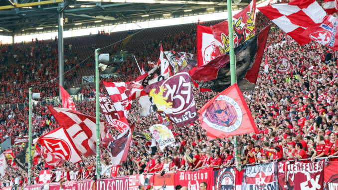 Fotogalerie: 6. Spieltag: 1. FC Kaiserslautern - Darmstadt Fotogalerie: 6. Spieltag: 1. FC Kaiserslautern - Darmstadt