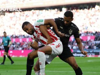 Spieler fällt nicht mal hin! Kurioser Phantom-Elfmeter