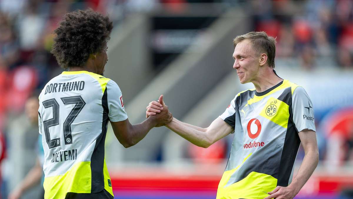 Borussia Dortmund gewinnt dank frühem Platzverweis und