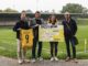 BVB-Spende und Trikots für die Iserlohner Sportförderung