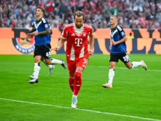 Fußball-Bundesliga - Bayern deklassiert HSV - Dortmund