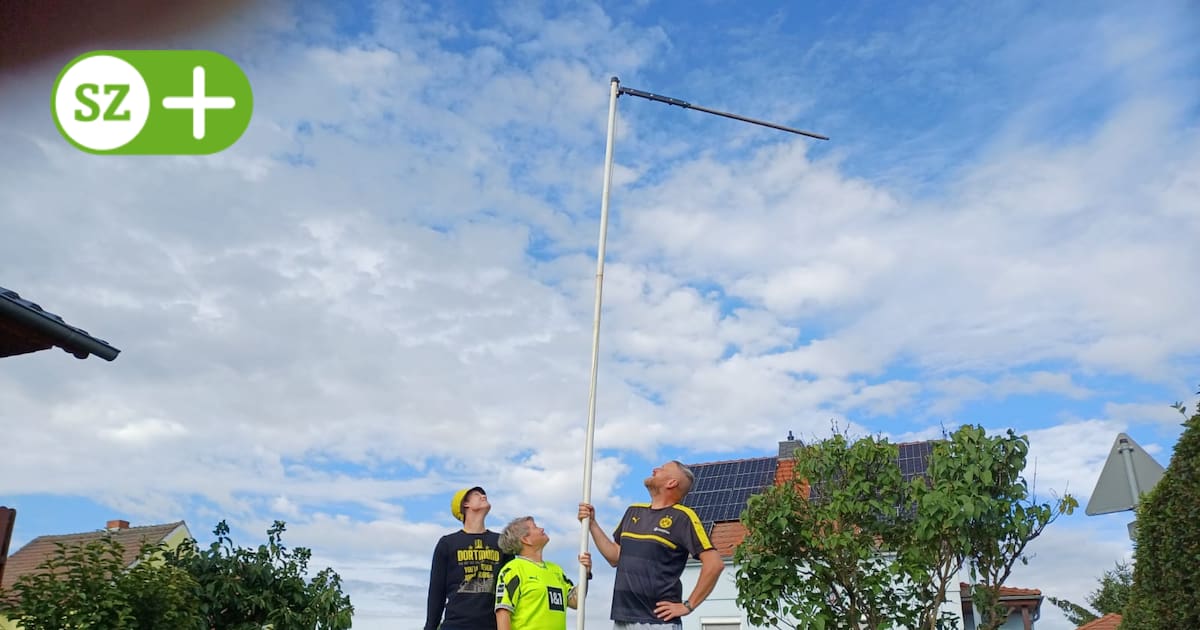 Diebe klauen Fan-Flagge aus Vorgarten bei Großenhain