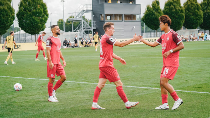 Nils Kaiser trifft zum 1:0-Testspielsieg gegen den BVB II Nils Kaiser trifft zum 1:0-Testspielsieg gegen den BVB II