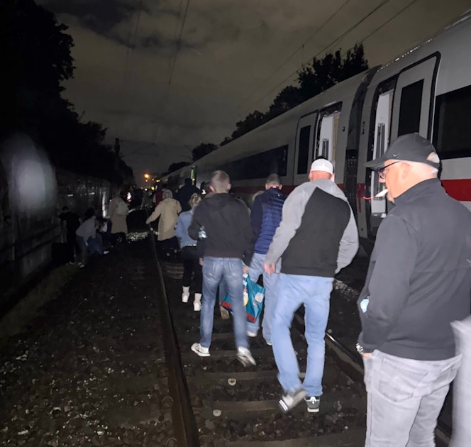 1. FC Köln in Wolfsburg Albtraum-Rückfahrt für FC-Fans –