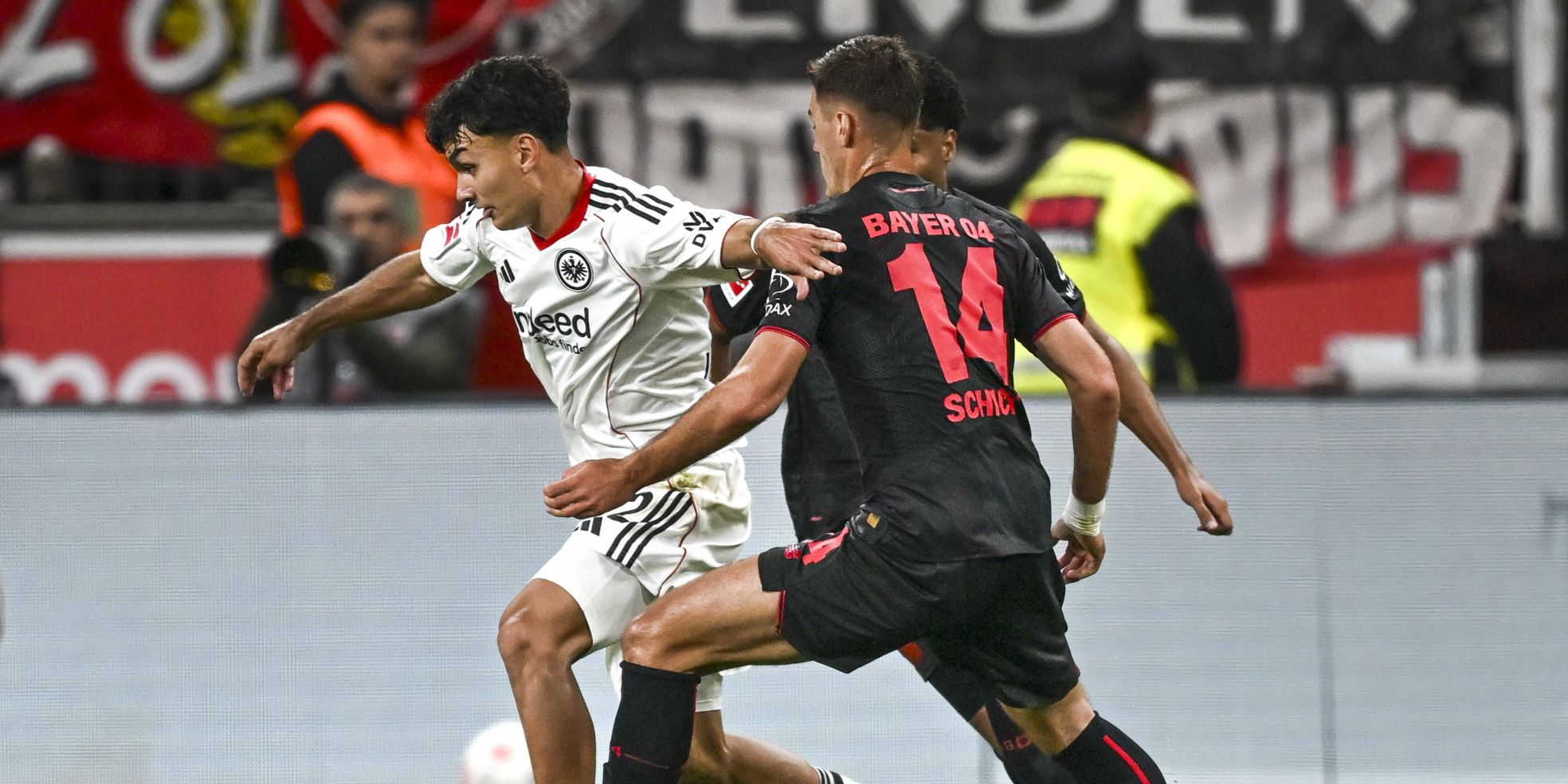 Bayer, BVB & Eintracht dabei