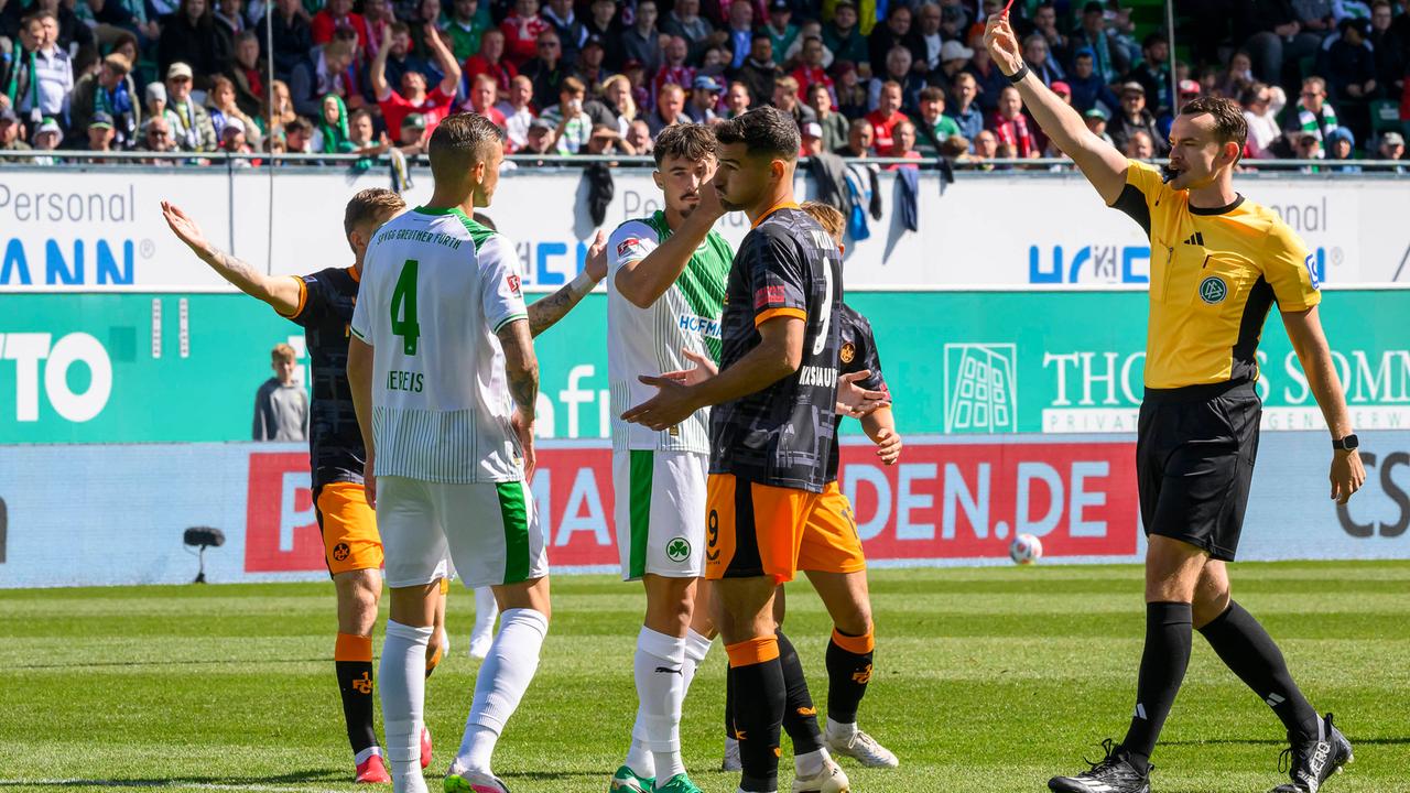 Fußball: Schnellster Platzverweis der Zweitliga-Geschichte