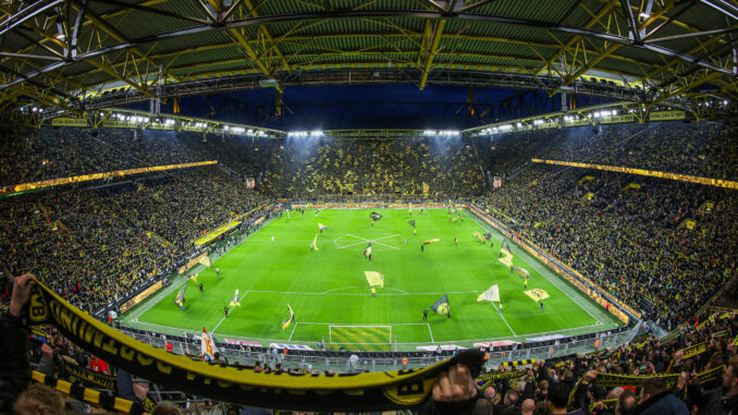 Vom Stadium und dem Livestream: Fußball als Teil unserer Vom Stadium und dem Livestream: Fußball als Teil unserer
