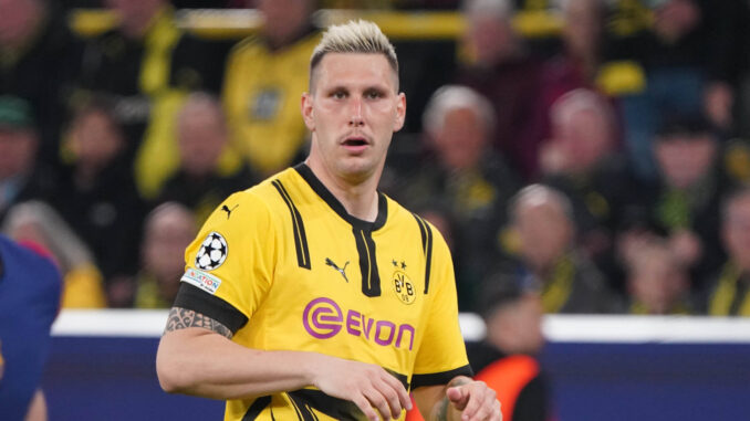 BVB-Verteidiger Niklas Süle hält diesen Rekord bei anderem BVB-Verteidiger Niklas Süle hält diesen Rekord bei anderem
