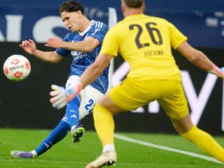 Porath schießt Schalke auf den Aufstiegsplatz