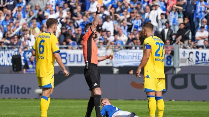 2. Fußball-Bundesliga: Braunschweig hadert: Wieder Rot und