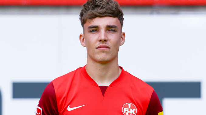 U21 klettert auf Platz 2: Gibs-Brüder treffen beim 7:0