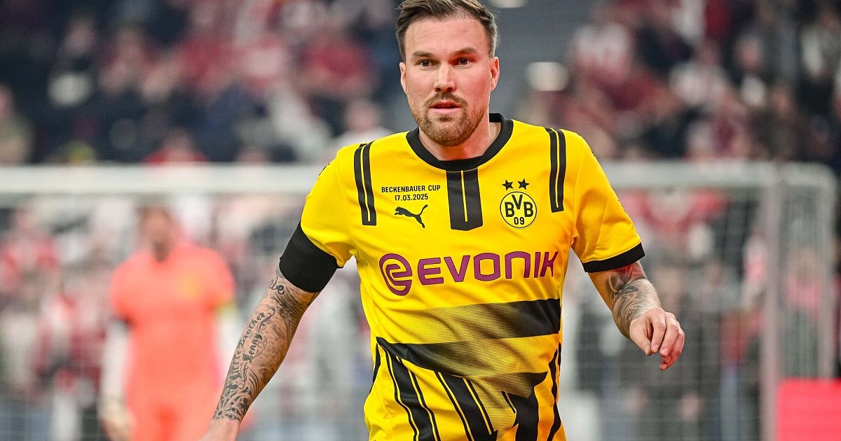 Unterschrift auf Bierdeckel: Großkreutz kickt in