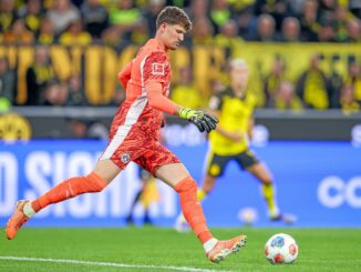 Fussball – Gregor Kobel erhält Rückhalt