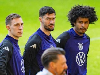 Dortmund-Profi Adeyemi bekommt vom Luxemburg-Trainer ein