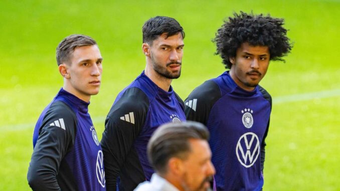 Dortmund-Profi Adeyemi bekommt vom Luxemburg-Trainer ein