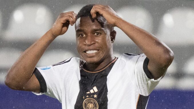 Dänen-Presse zerlegt Ex-BVB-Star Moukoko – nächster