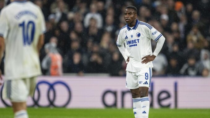 Youssoufa Moukoko startet gegen Mike Tullberg auf der Bank