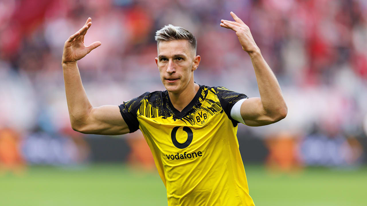 Verlängert Schlotterbeck beim BVB – oder wechselt er zu